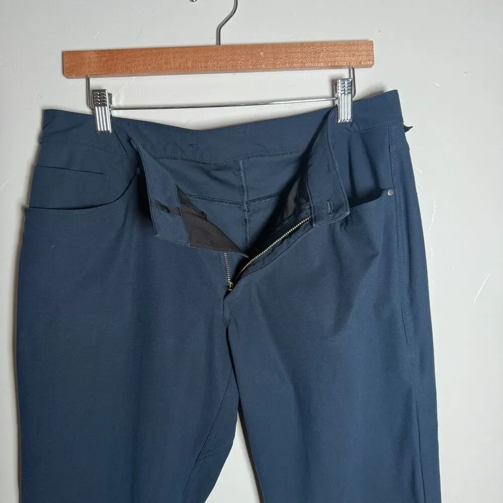 Lululemon Men's ABC Classic Fit Trouser Pants Blue Size 33